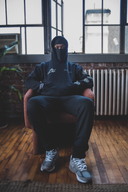 'BLURRY SCRIPT™' HOODIE v2 - BLACK